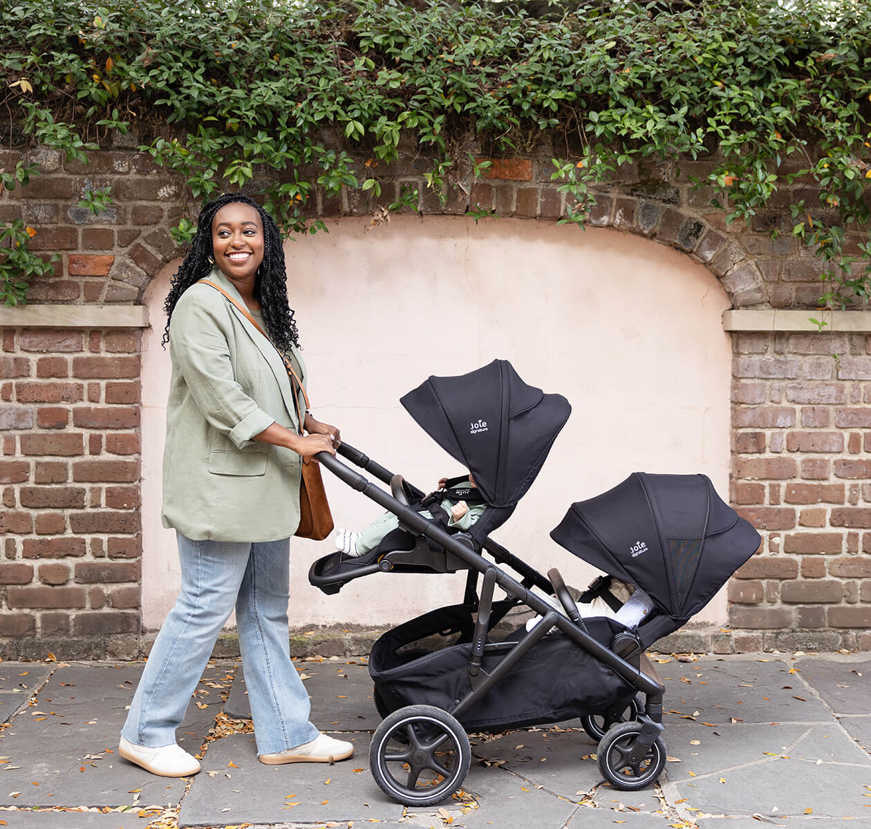 Joie Signature versiti™ sibling seat