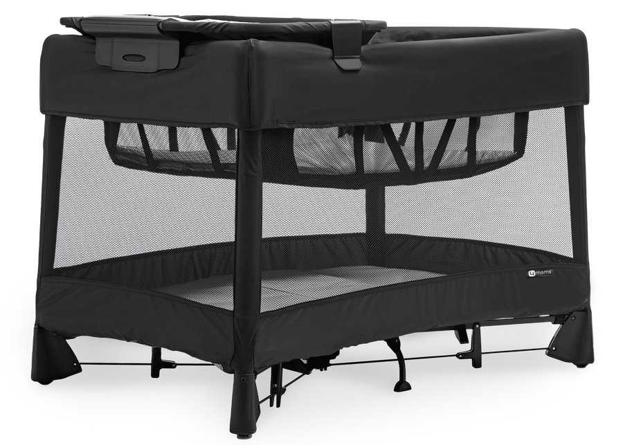 4Moms Breeze Playard with Bassinet and Changer