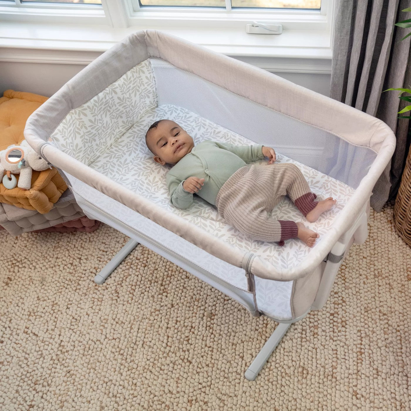 Dreamy tot clearance portable baby bed