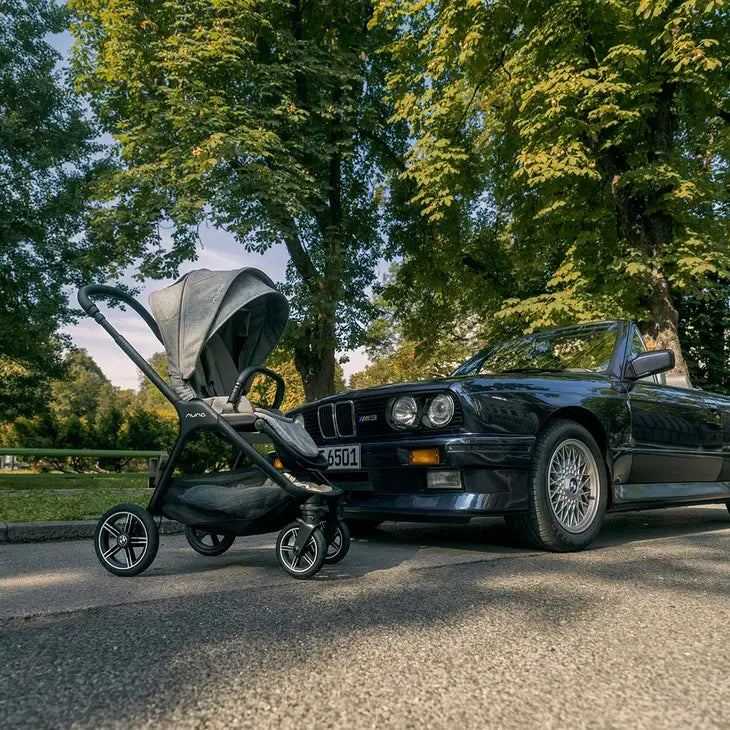 Nuna triv™ next bmw collection