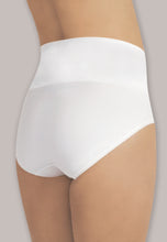 Load image into Gallery viewer, Carriwell Seamless Post-Birth Support Panty
